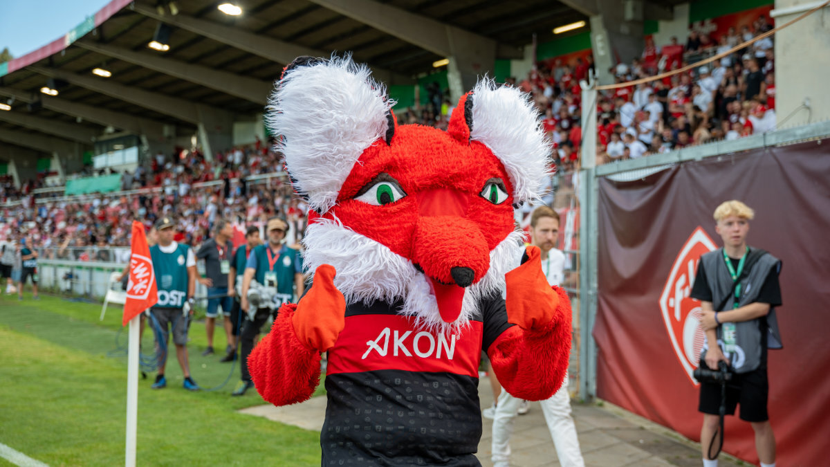 Fußball: Kickers erneut bei Hankofen-Hailing zu Gast Fußball: Kickers erneut bei Hankofen-Hailing zu Gast