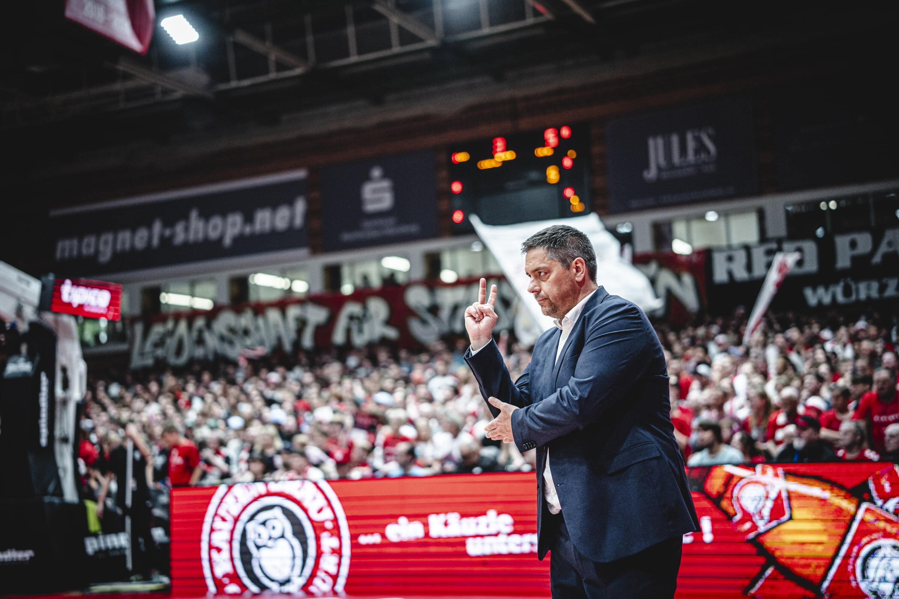 Basketball: Baskets-Coach Filipovski verlängert Vertrag