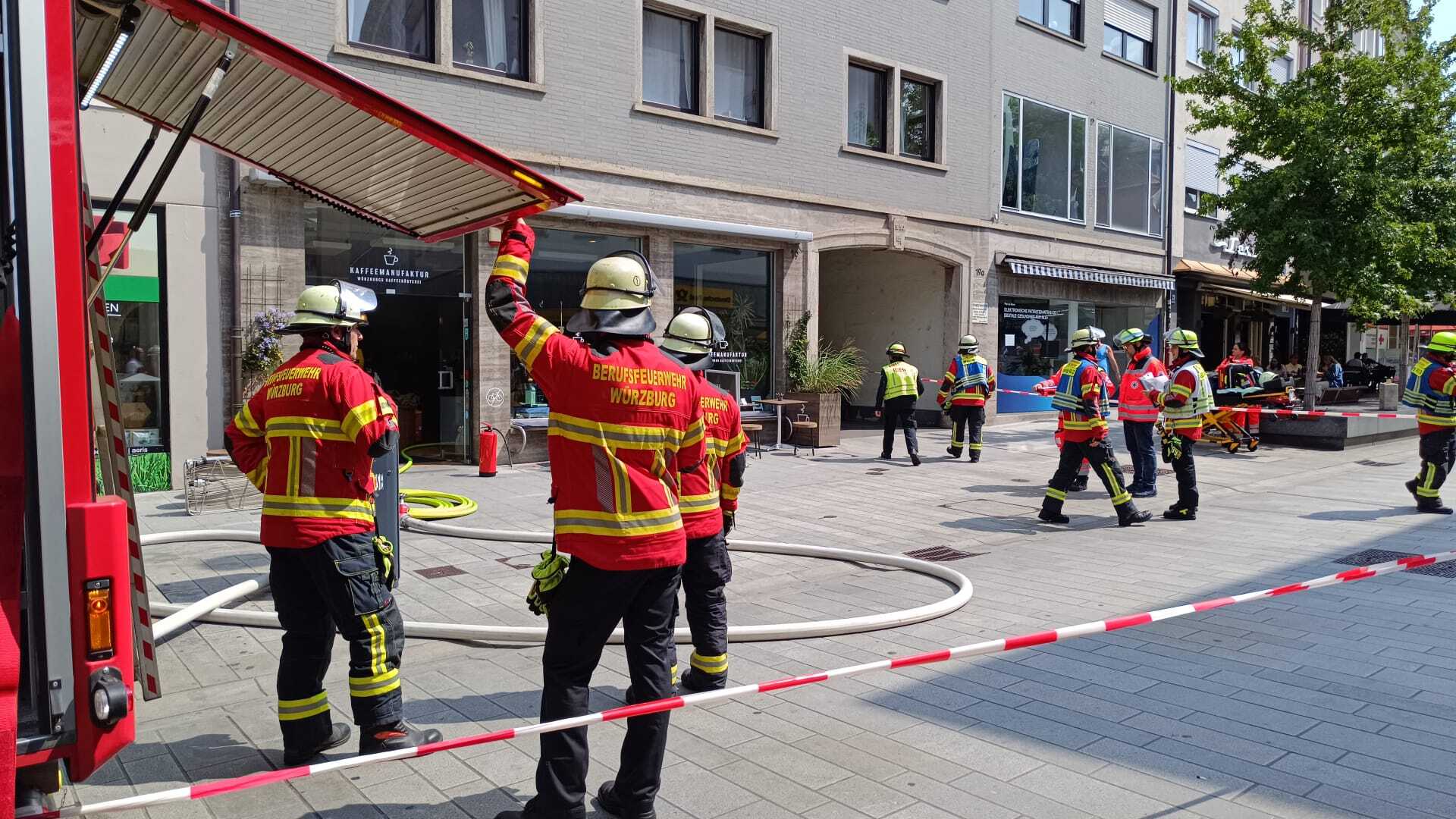 Würzburg: Kaminbrand bei Kaffeerösterei Würzburg: Kaminbrand bei Kaffeerösterei