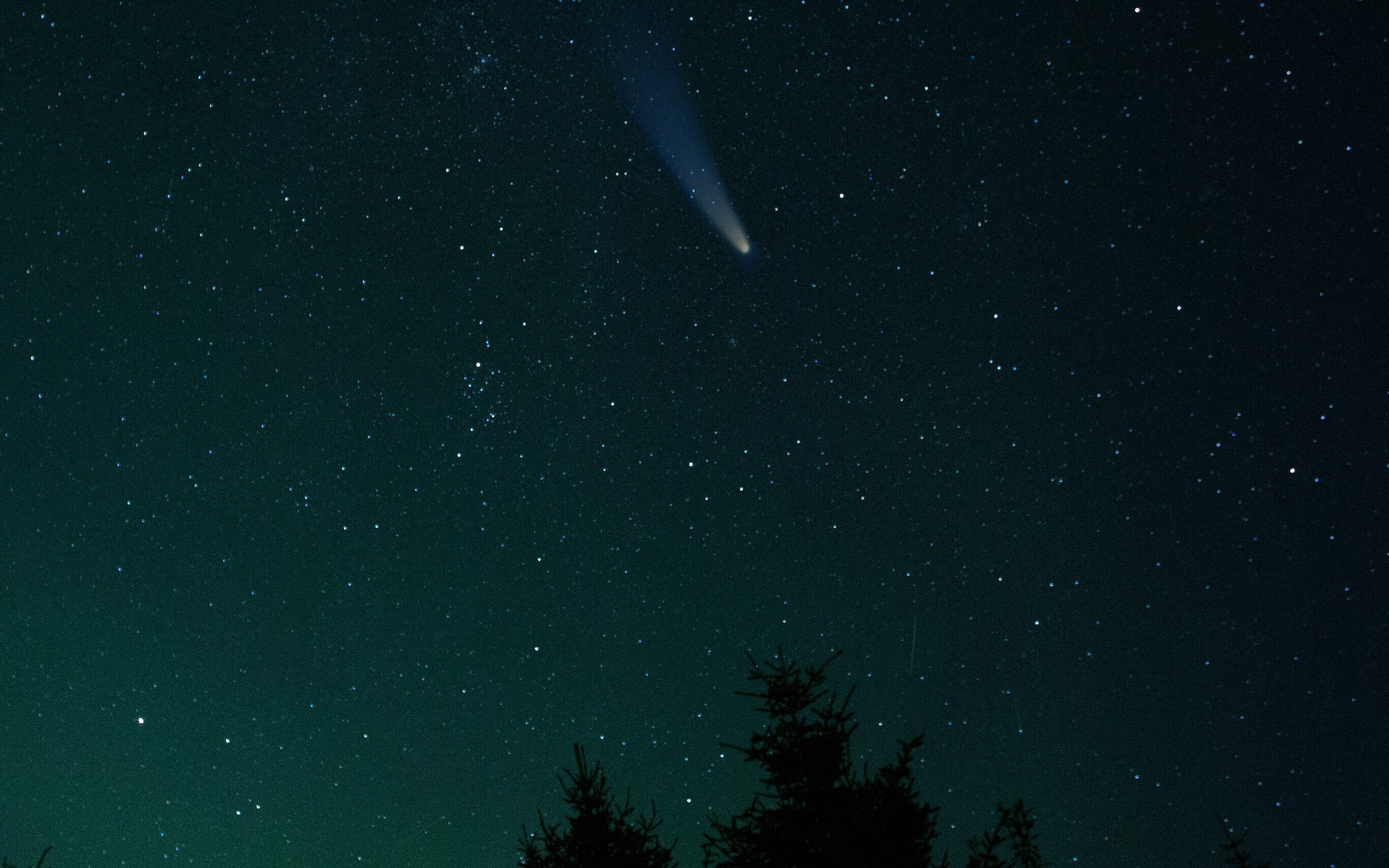 Unterfranken: Feuerball am Nachthimmel