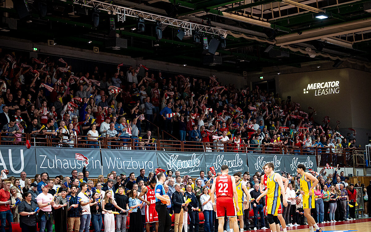 Basketball: Baskets empfangen Aufsteiger Jena Basketball: Baskets empfangen Aufsteiger Jena