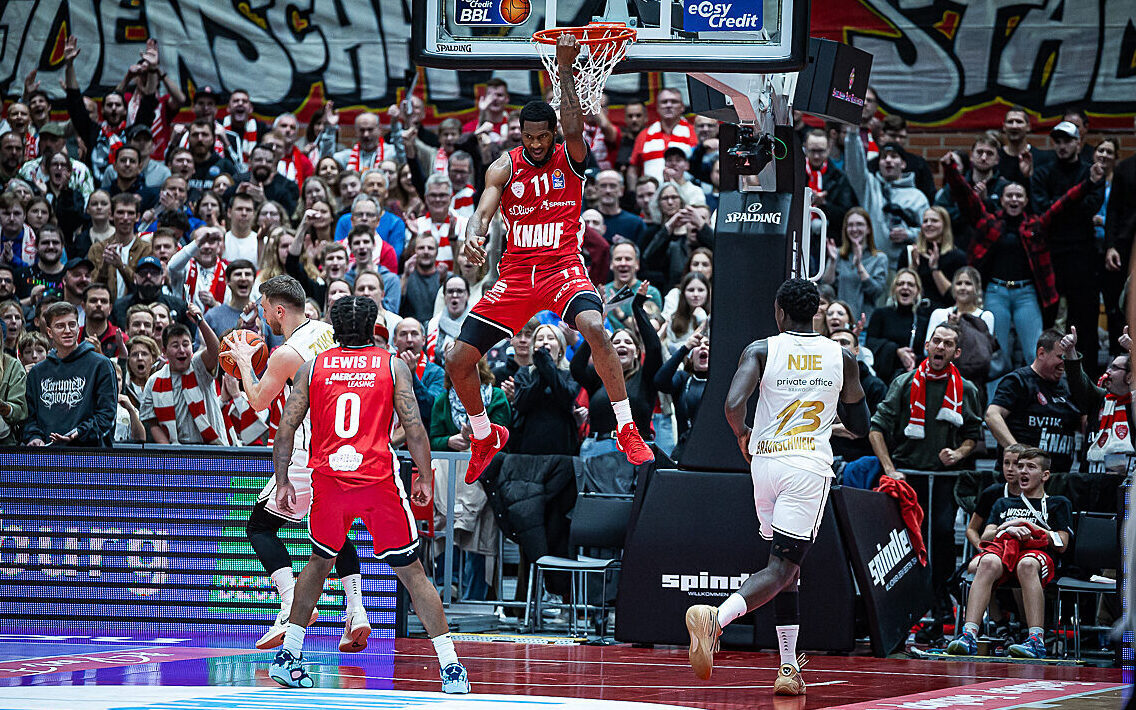 Basketball: Erstes Spiel im Play-Off-Halbfinale für die Baskets Basketball: Erstes Spiel im Play-Off-Halbfinale für die Baskets