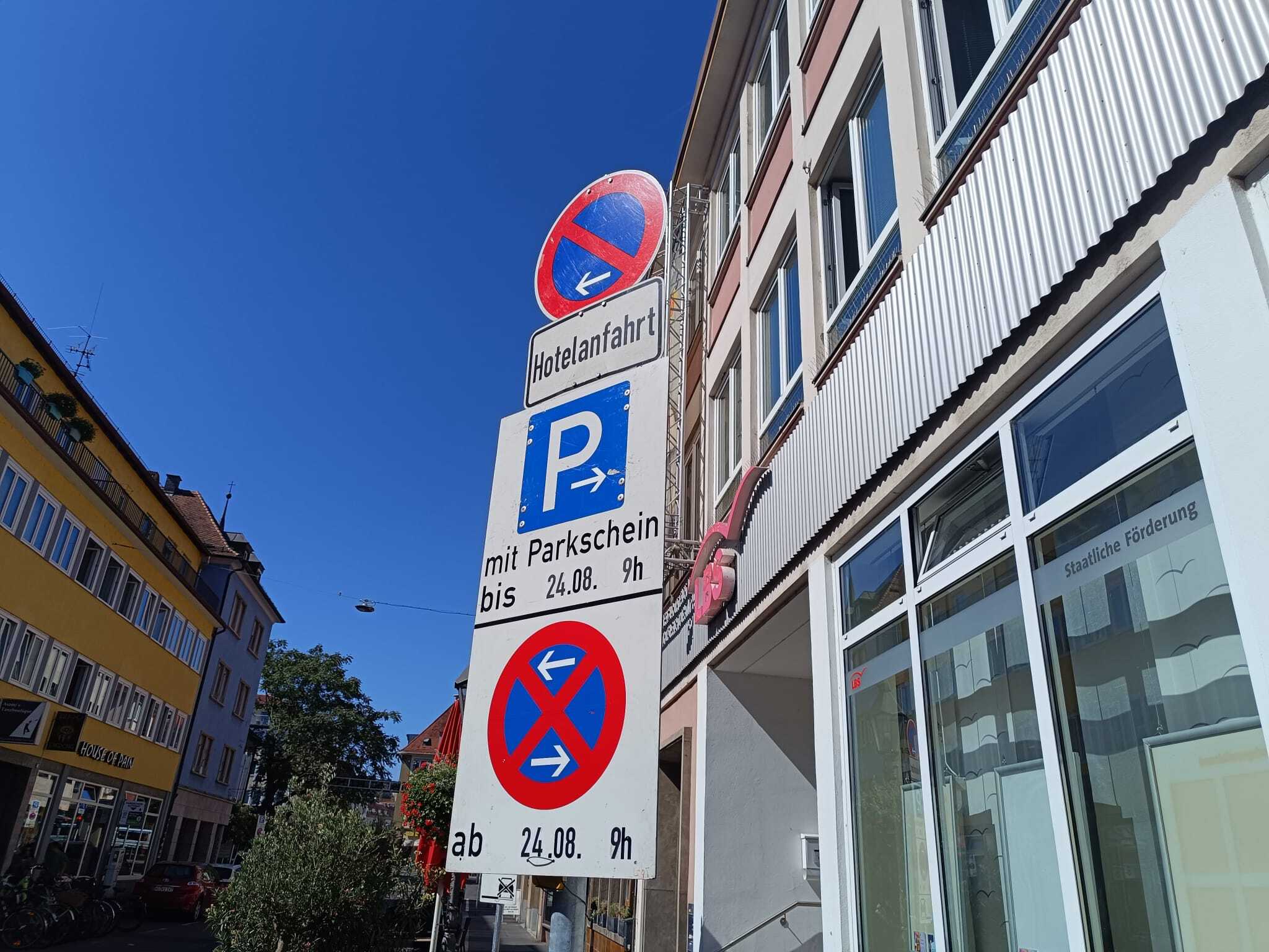 Würzburg: Semmelstraße wegen Zwiebelkirchweih gesperrt Würzburg: Semmelstraße wegen Zwiebelkirchweih gesperrt