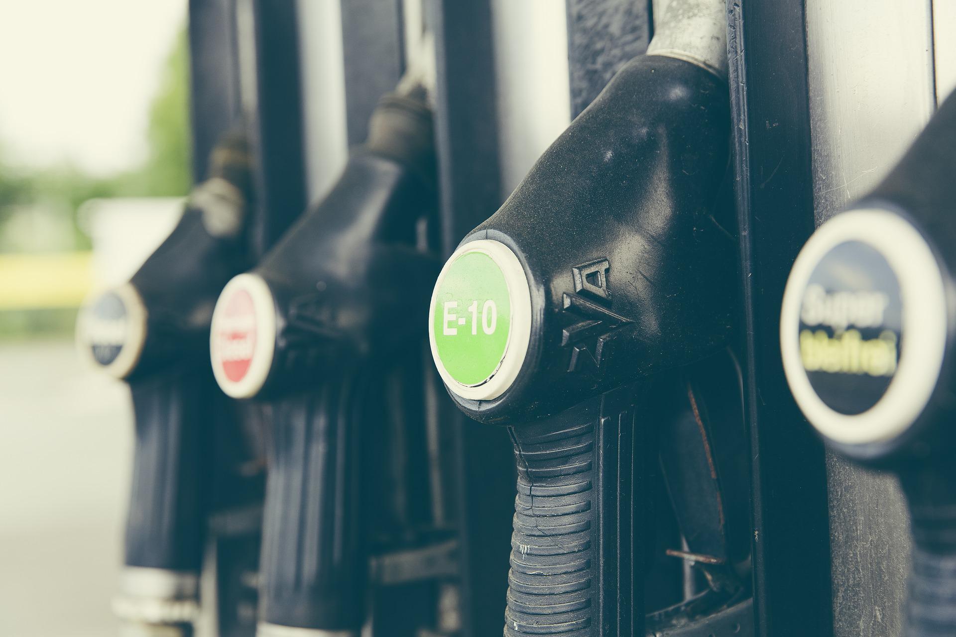 Kitzingen: Überfall auf Tankstelle - Räuber auf der Flucht Kitzingen: Überfall auf Tankstelle - Räuber auf der Flucht