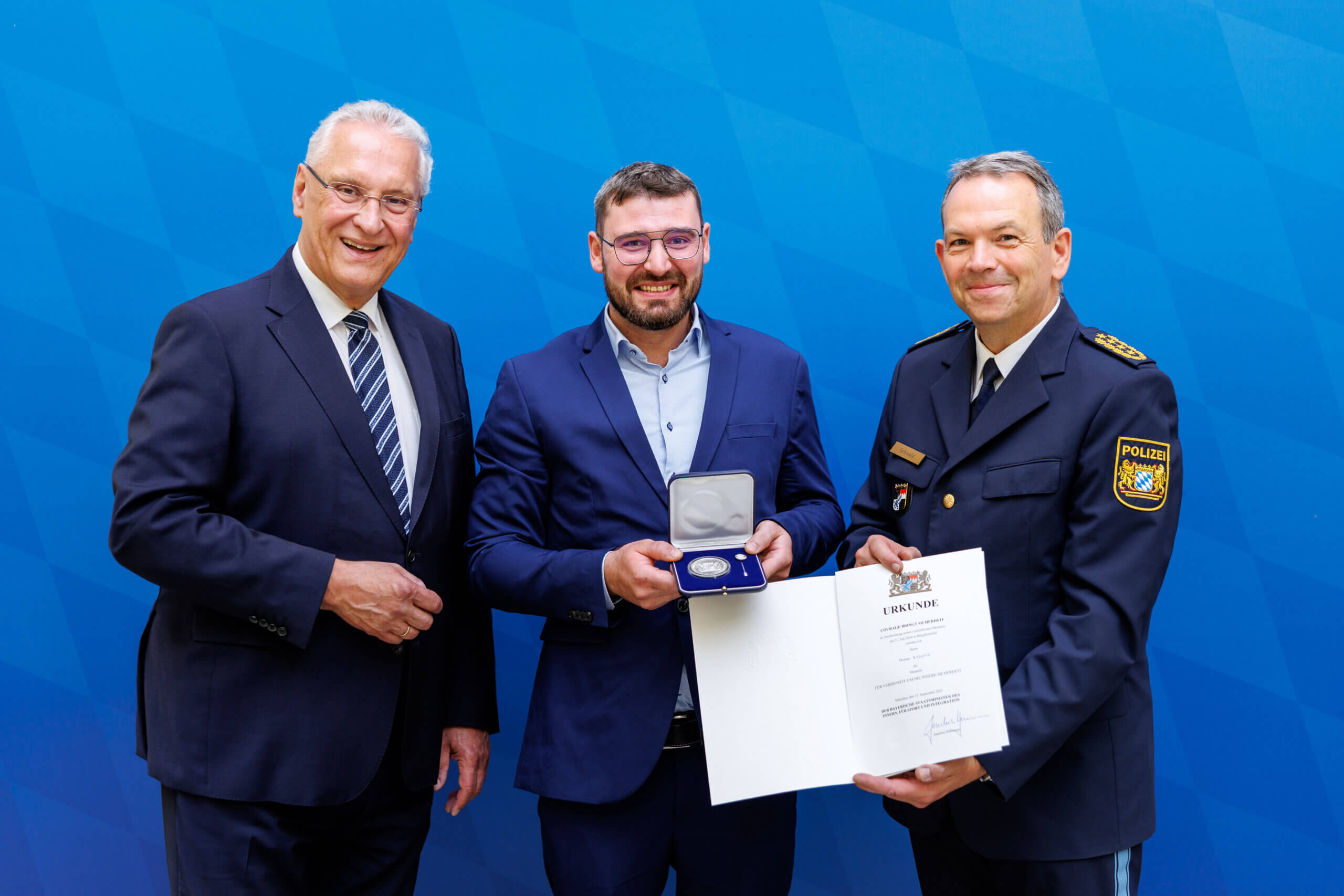 Bergrheinfeld: Mutiger Lebensretter für Aktenzeichen XY-Preis nominiert Bergrheinfeld: Mutiger Lebensretter für Aktenzeichen XY-Preis nominiert