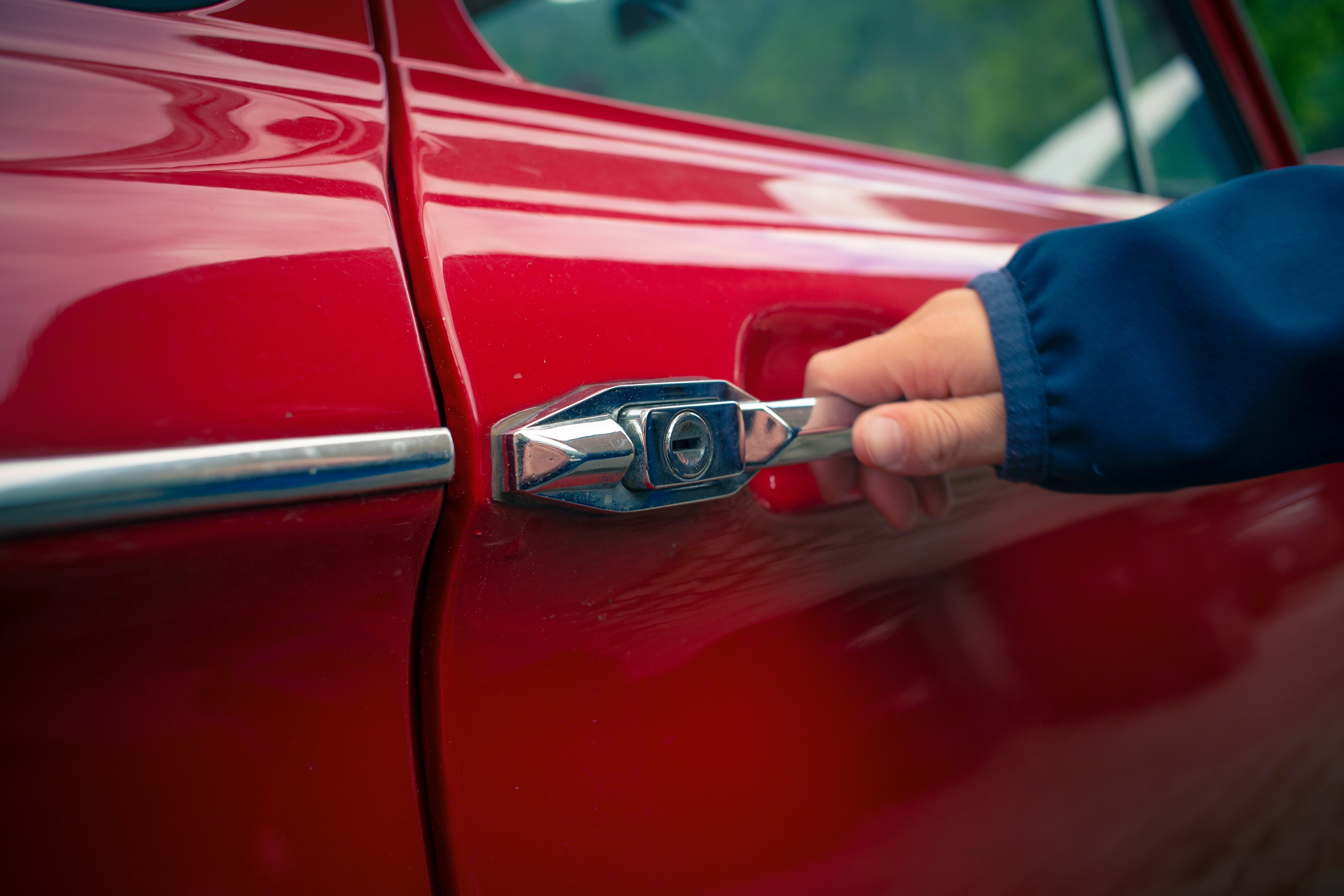 Lkr. Main-Spessart: Diebstähle aus Autos Lkr. Main-Spessart: Diebstähle aus Autos