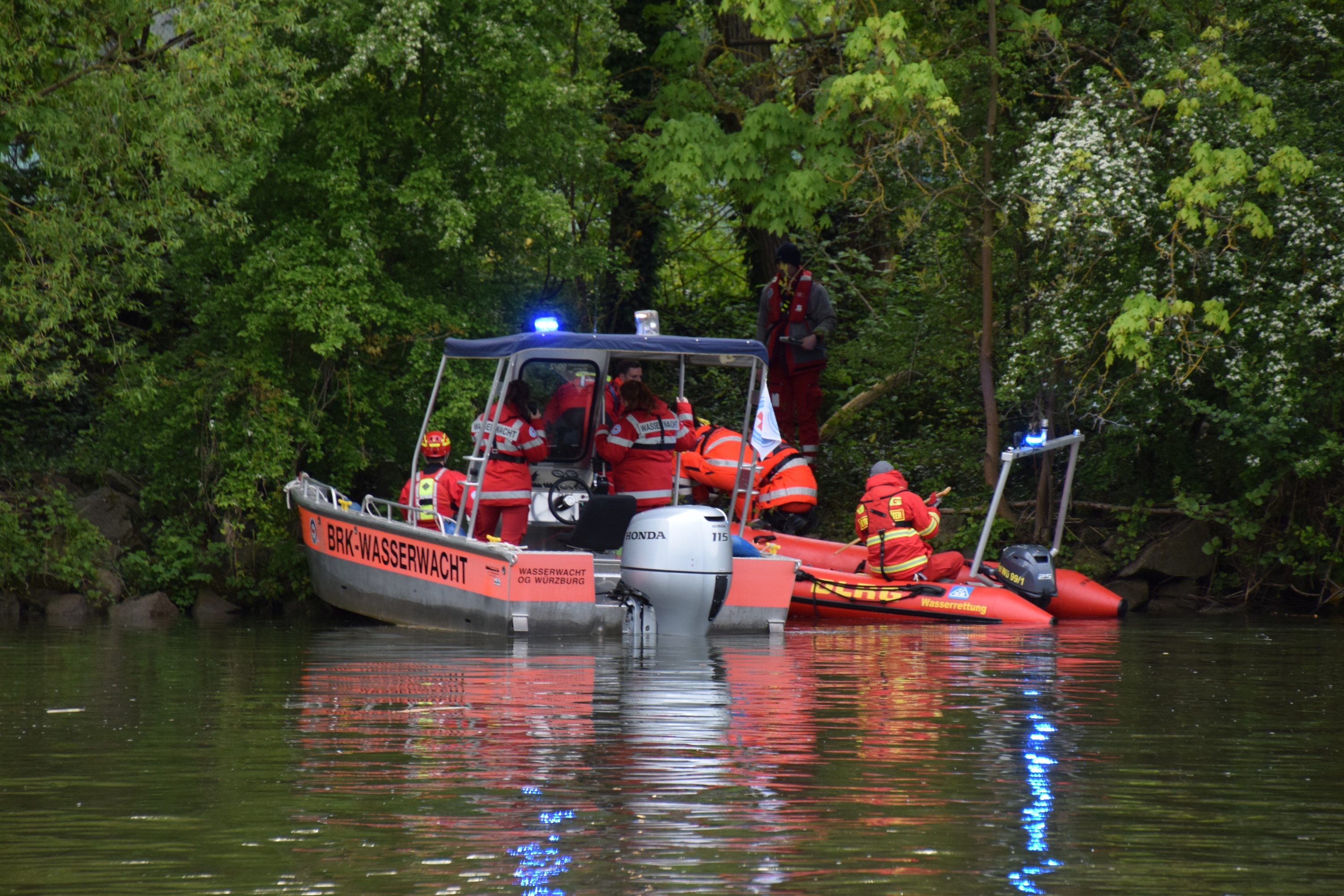 Dettelbach: Personensuche am Baggersee Dettelbach: Personensuche am Baggersee