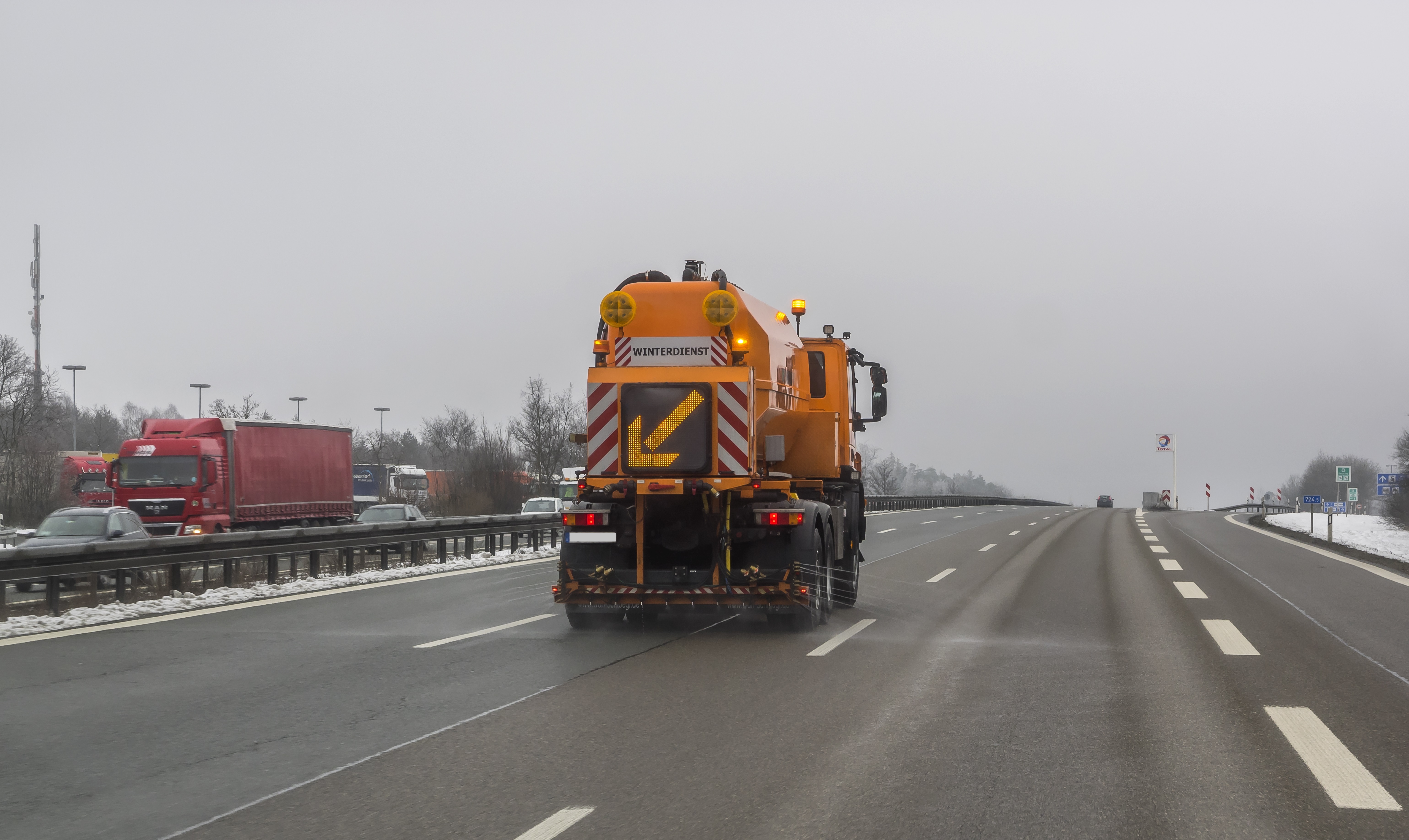 Rottendorf: Winterdienst sorgt für Falschfahrer-Alarm