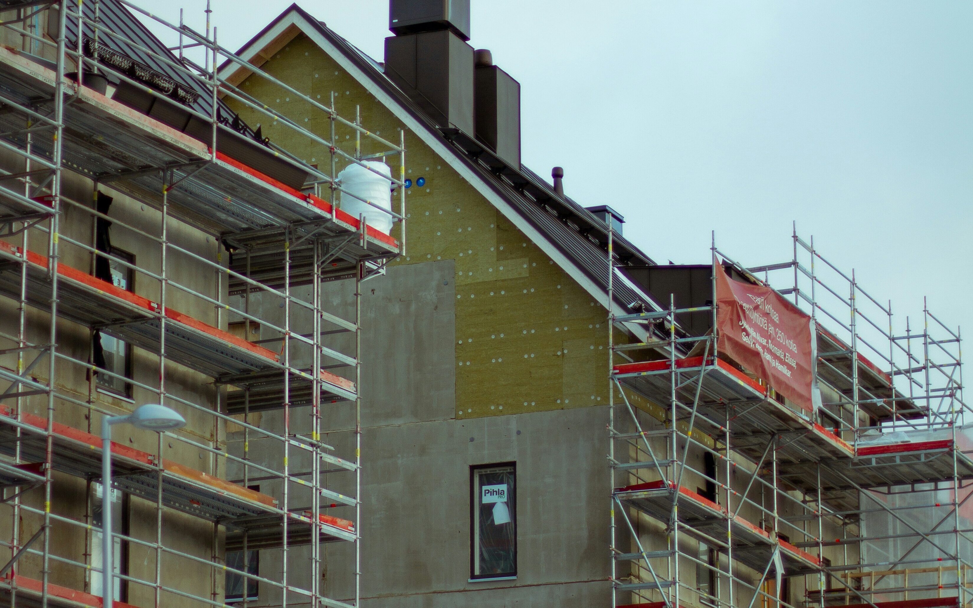 Unterfranken: Stau am Bau löst sich langsam auf Unterfranken: Stau am Bau löst sich langsam auf