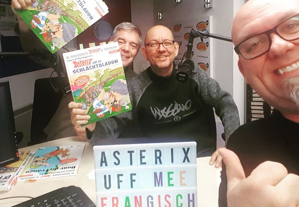 Gunther Schunk und Kai Fraass mit Asterix uff Meefränggisch