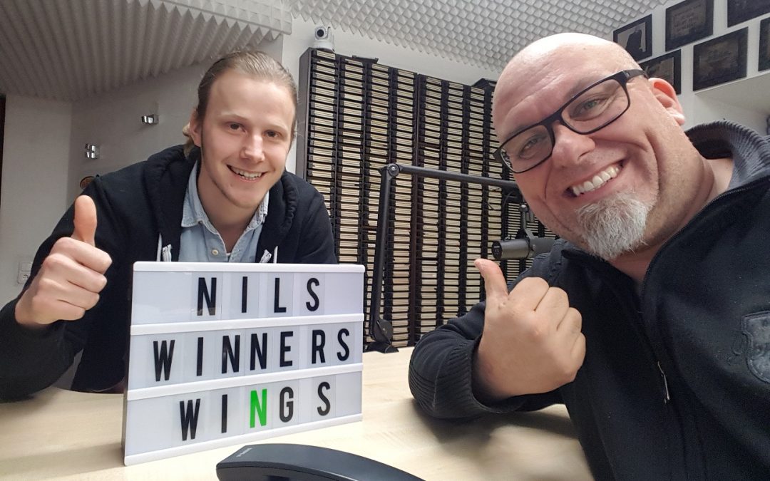 Nils vom YouTube-Football-mit-Chickenwings-Erklär-Kanal Winner’s Wings